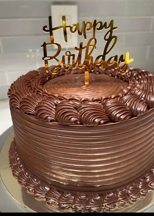 Faço bolos por encomendas