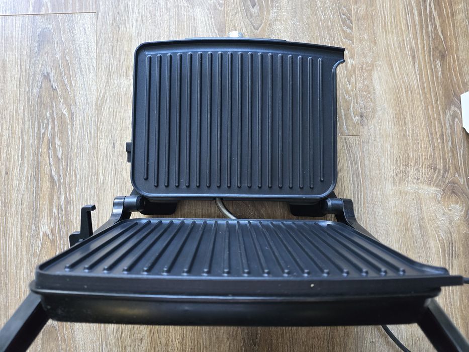 Grill elektryczny MPM MGR-09M