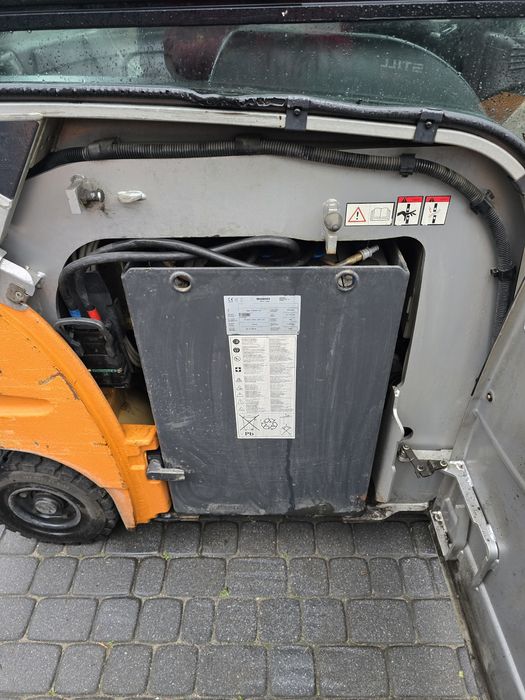 Still Rx20-18 triplex pozycjoner kabina