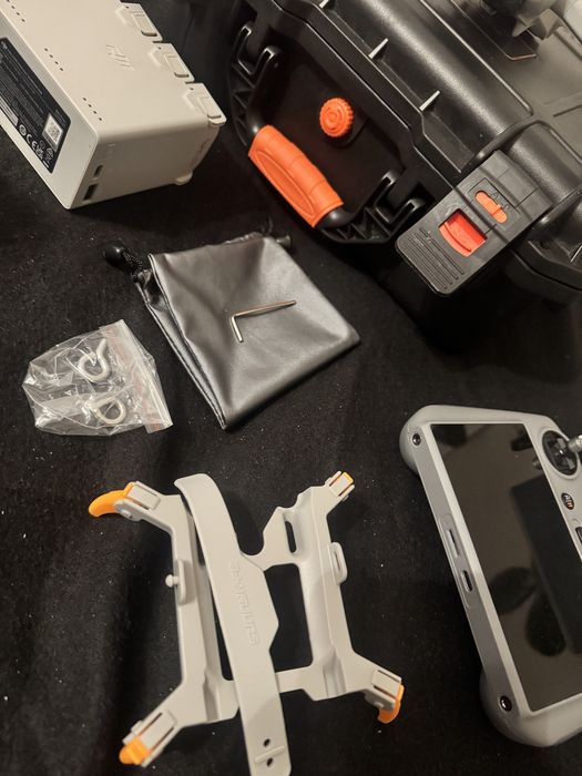 Dji mini 4 pro fly more combo + sunnykit