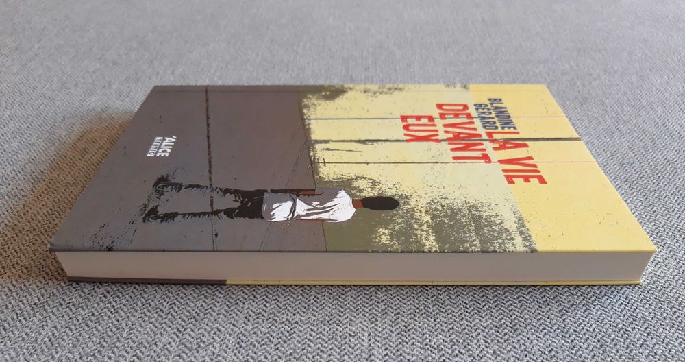 Livro "La vie devant eux" de Blandine Gérard