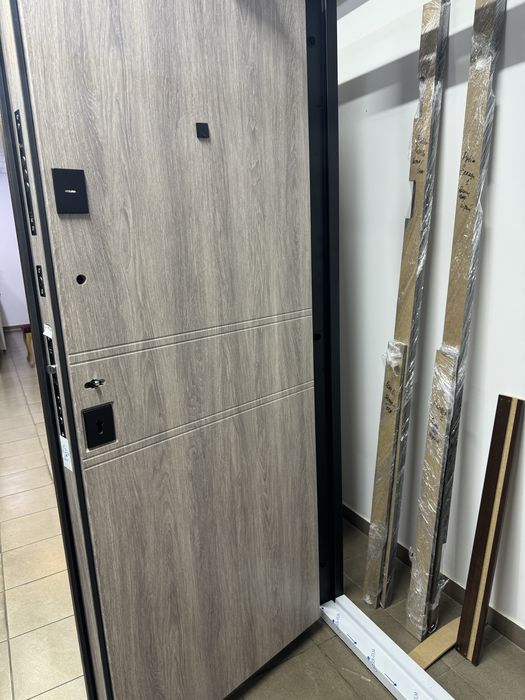 Двері металеві нестандартних розмірів