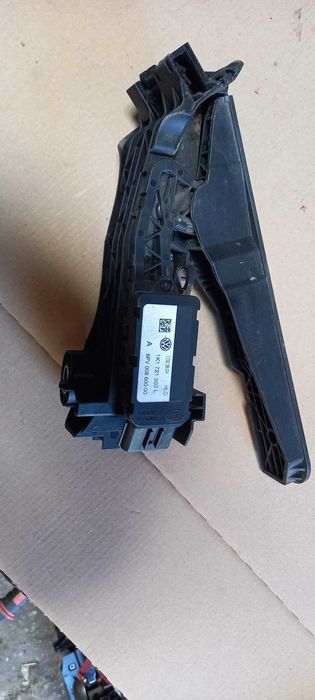 Pedał gazu potencjometr VW Golf V 1K1721,503L