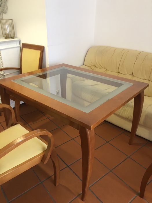 Conjunto de sala 4 cadeiras e mesa