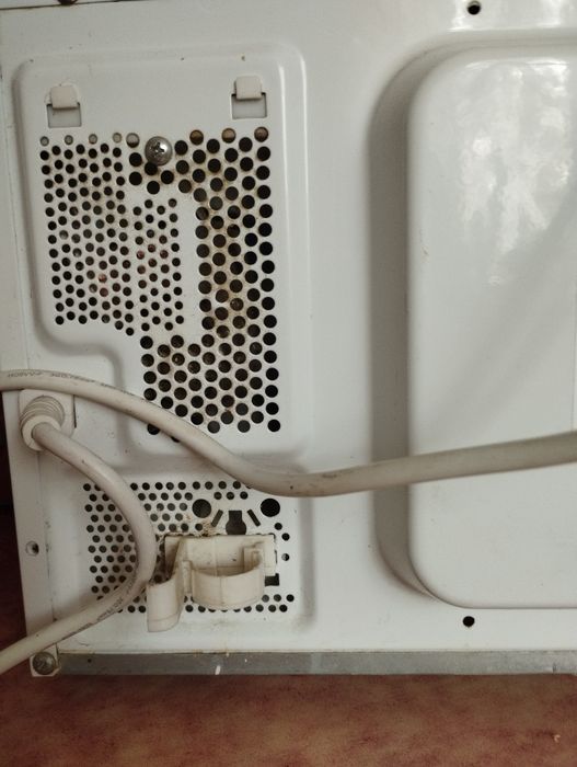 Мікрохвильова піч Scarlet