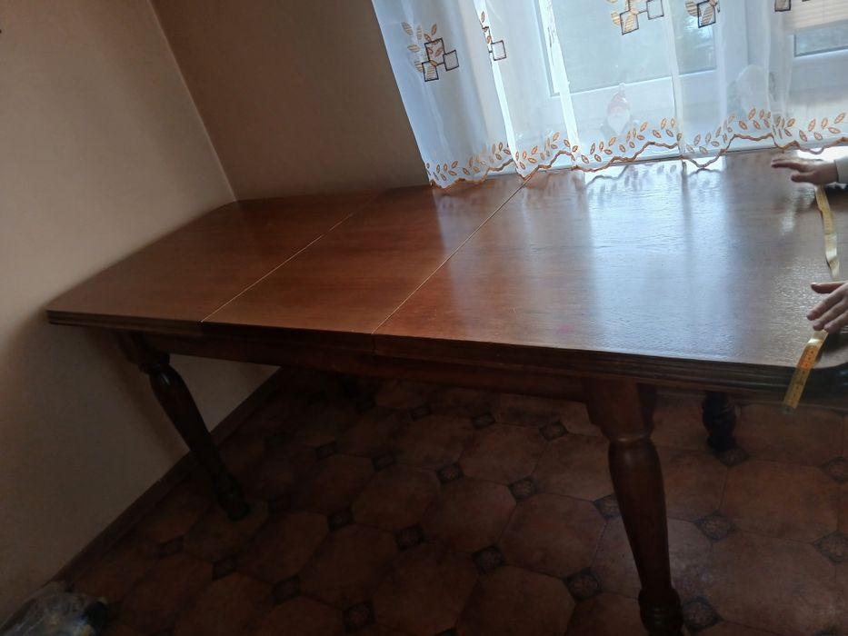 Sprzedam stół gratis krzesła