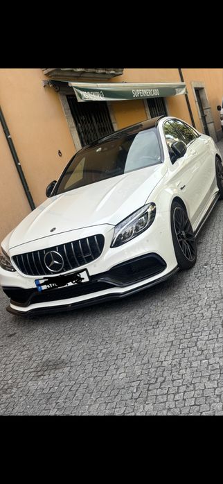Mercedes C63 Amg