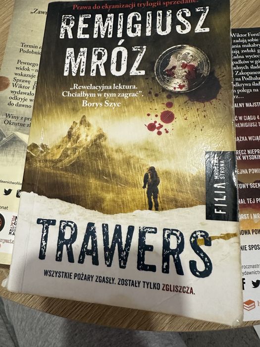 Remigiusz Mróz Trawers