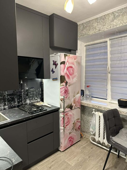 Продається 3-х кімнатна квартира .Кирпичний