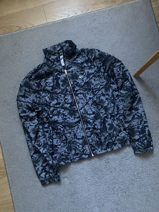 Оригінал! Жіноча куртка Nike Sportswear Windrunner S вітровка tech