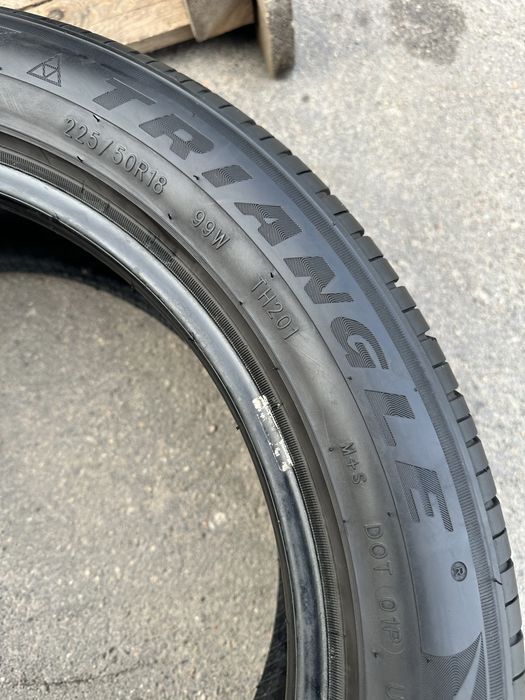 Шини 225 50 18 99W XL Triangle SporteX TH201 комплект