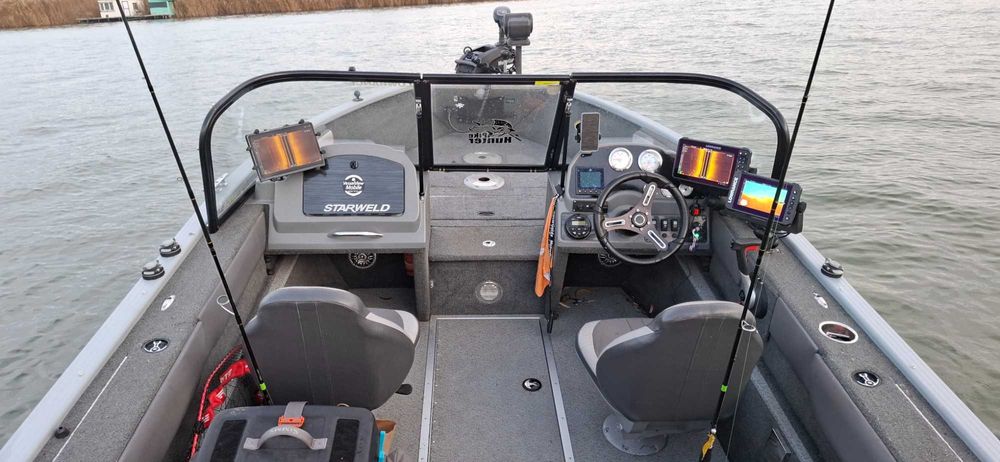 Лодка Starweld 17 DC