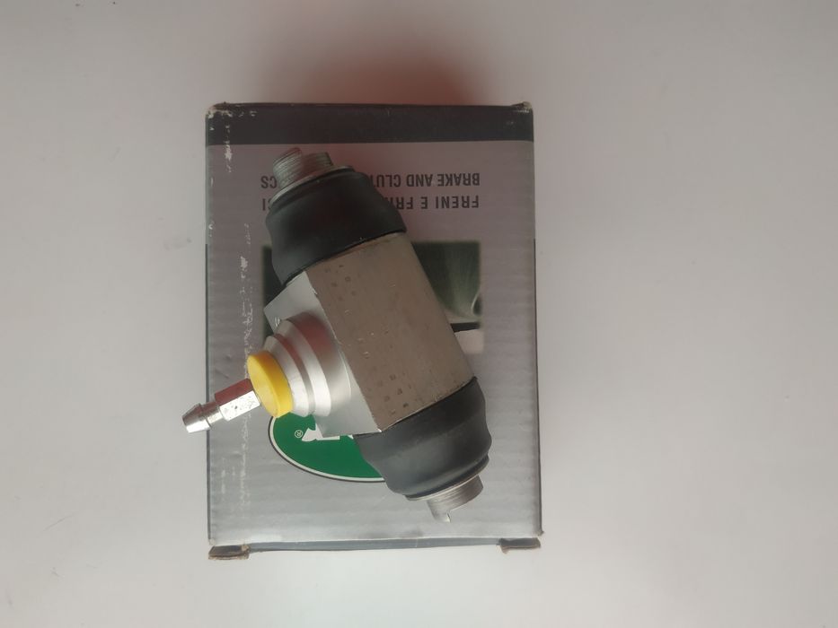 Тормозний циліндр LPR 4374