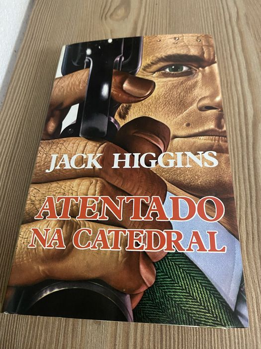 Livro “Atentado à Catedral”