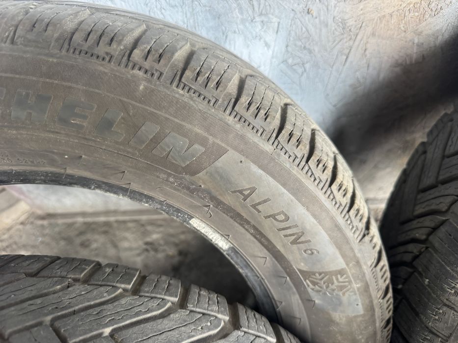 Комплект резины 195/65R15