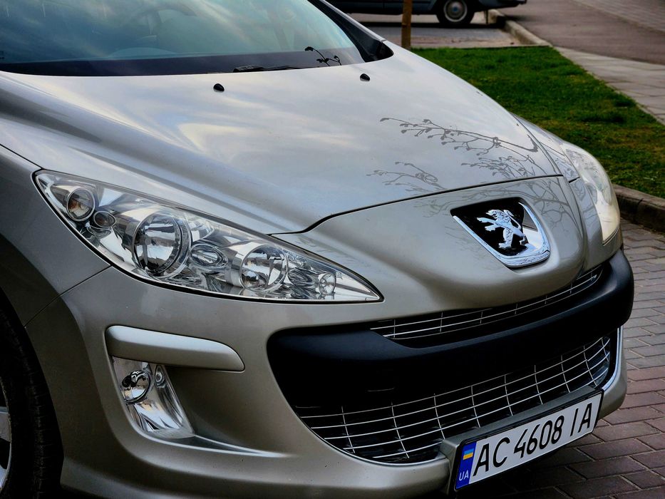 PEUGEOT 308 2010