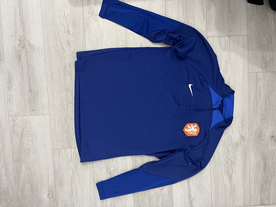 Кофта nike спортивна