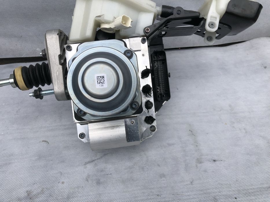 Polestar 2 гідравлічний блок abs циліндр тормозний в наявності