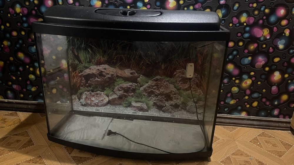 Продам аквариум на 100л