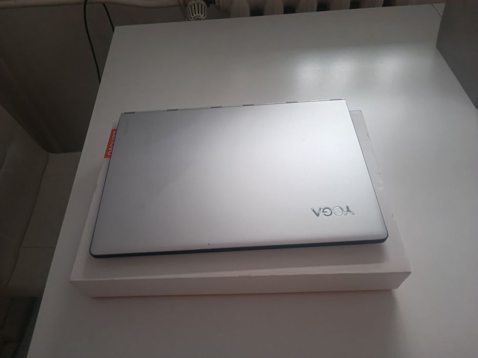 Laptop Lenovo Yoga 900