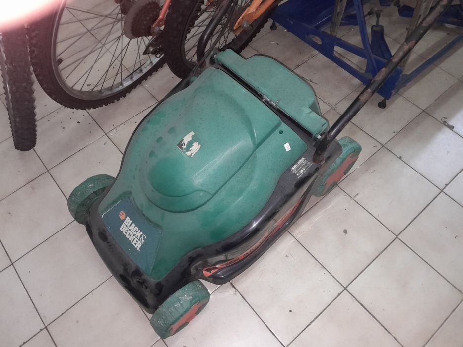 Maq. Cortar relva 80€