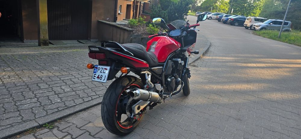 YAMAHA Fazer 600