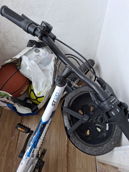 Bicicleta btt rockrider st 120 20" branco todo o terreno, com 6 velocidades e rodas/aro de 20 polegadas.