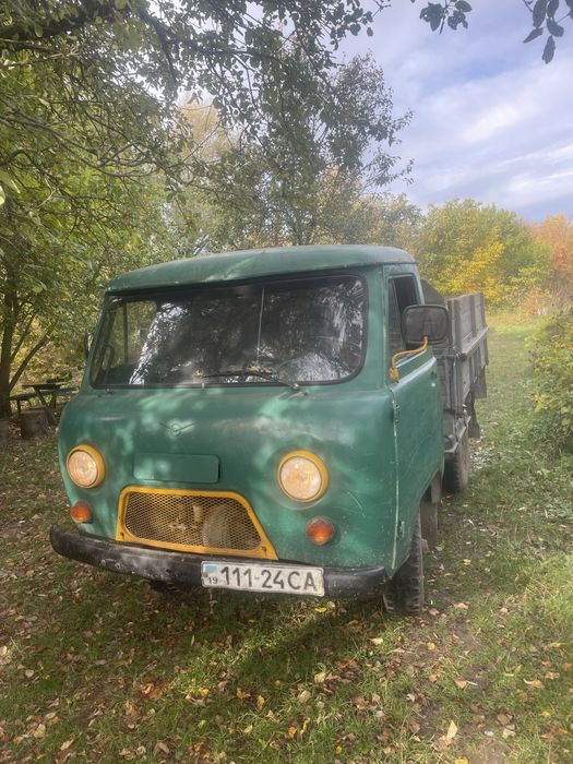 Продам УАЗ 3303.