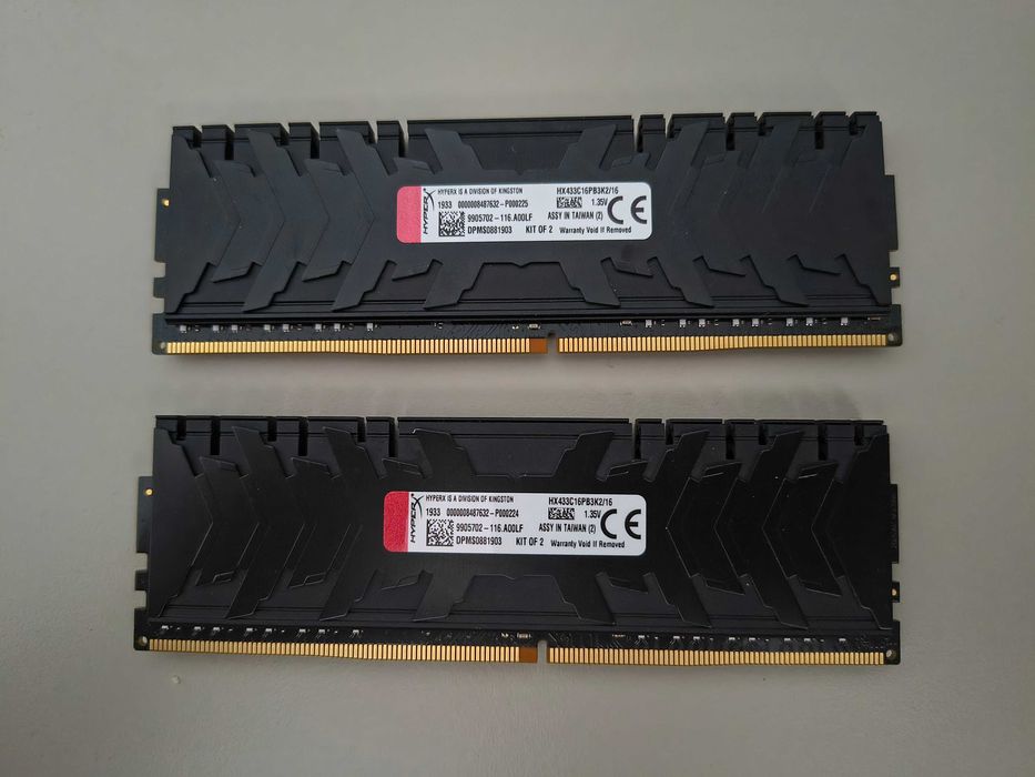 Pamięć RAM DDR4 PC Kingston HyperX Predator 2x8GB (16GB) *3333MHz