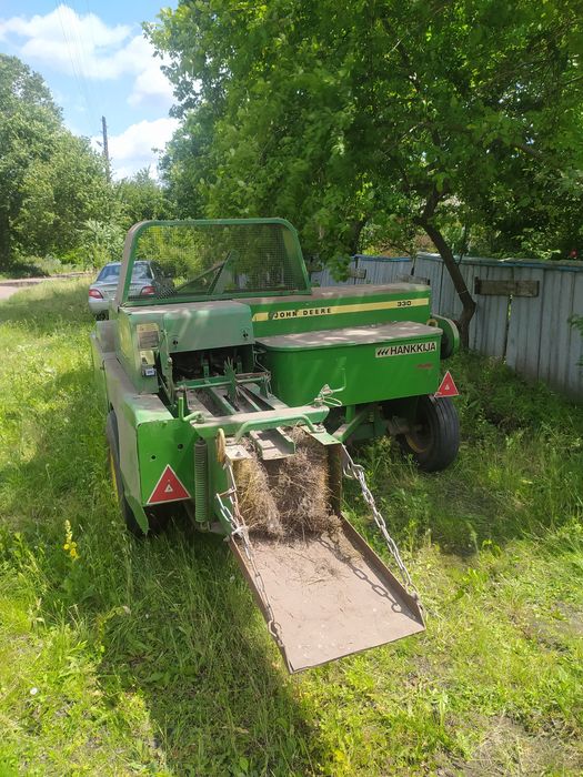 Продам прес Джон дір 330