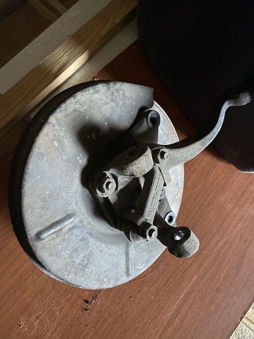 Поворотные кулаки ВАЗ 2101-2107 классика цена за ПАРУ