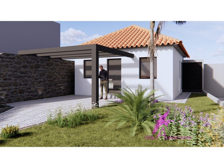 Moradia T1 ou T2 Totalmente Remodelada com Jardim e Estacionamento ...