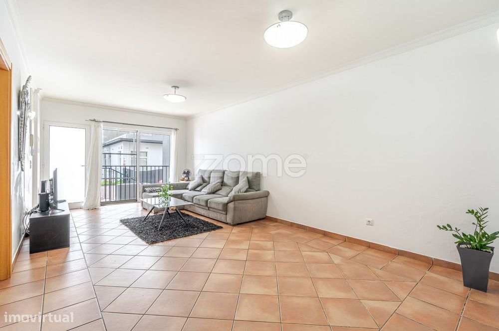 Moradia T3 Geminada Assomada