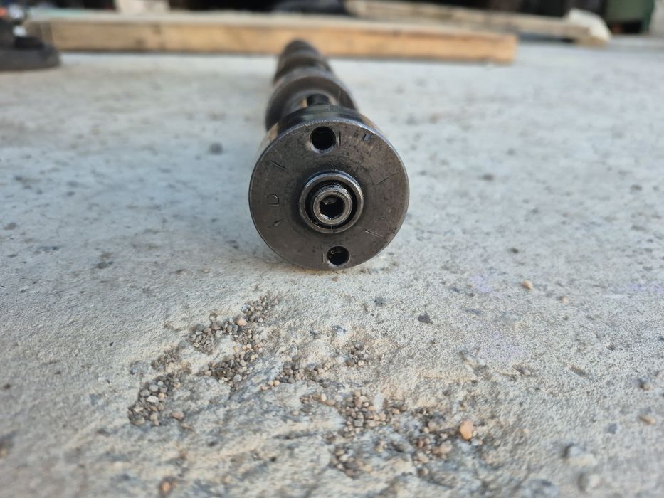 Продам разпредвал на Опель 2.3 turbo