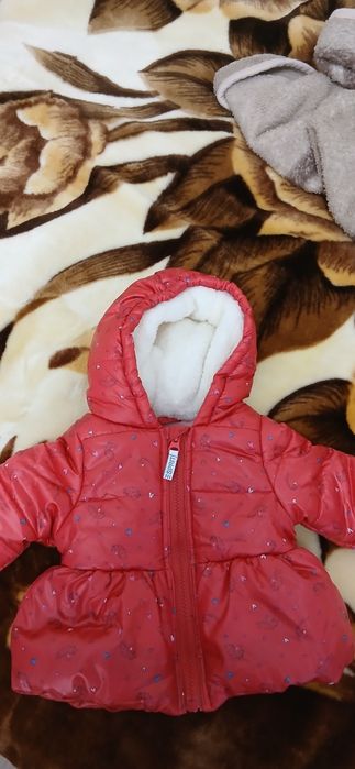 Продам дитячу куртку ESPRIT Розмір: 62