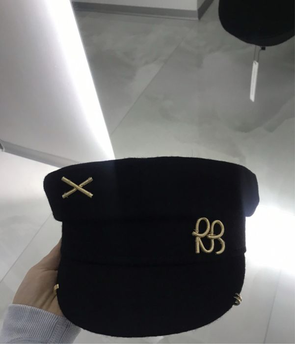 Чорна кепі Ruslan Baginskiy / капелюх RB Руслан Багінський із золотою