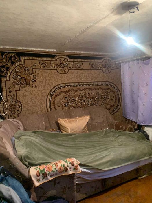 Продам дом в Мерефе. Газовое отопление. Участок 6 соток .Тихий районTB