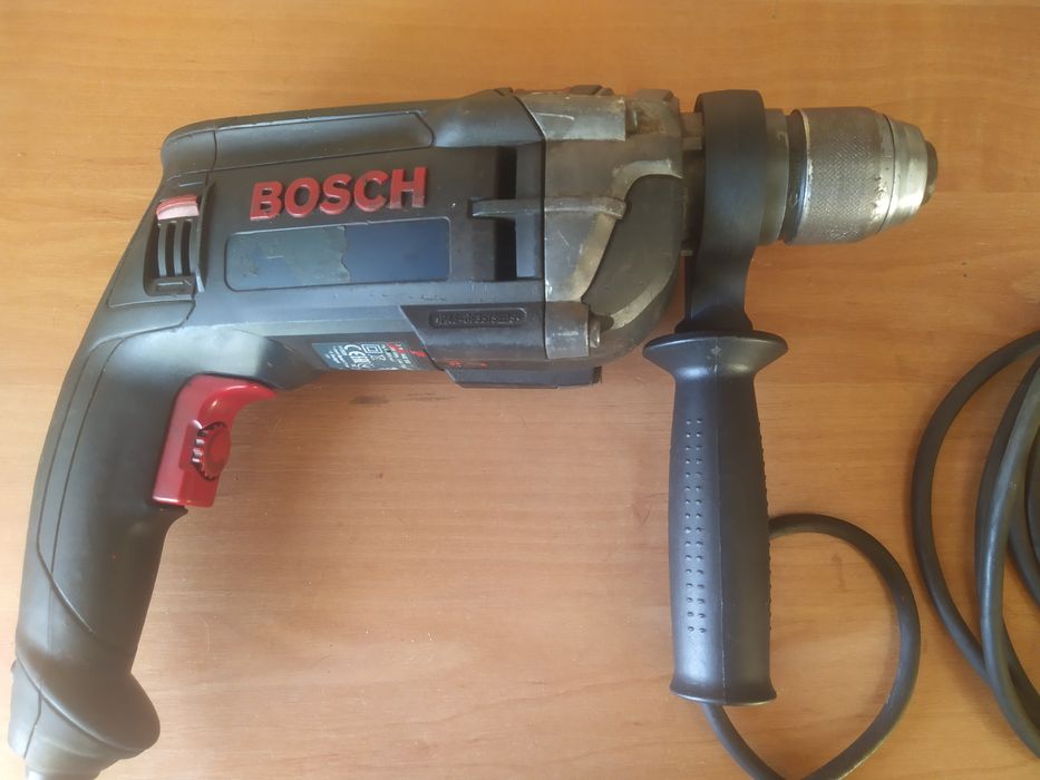 Дрель ударная BOSCH GSB 16 RE Professional.