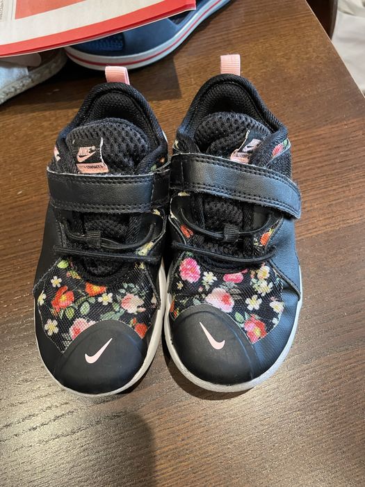 Ténis criança nike e adidas
