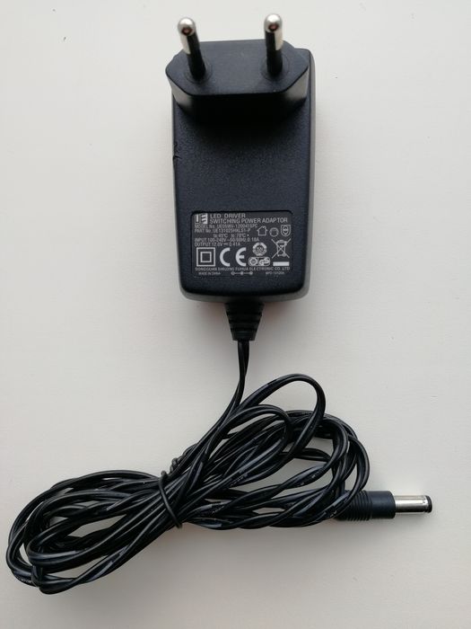 Блок питания (живлення) 12V