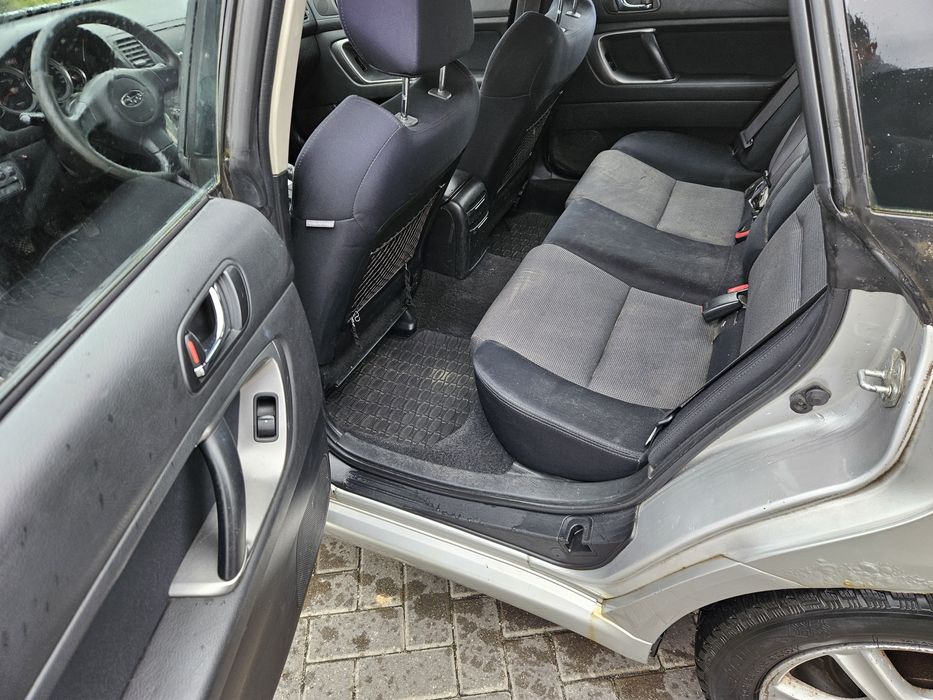 Subaru Outback 2004 рік 2.0 бензин 4×4 для військових в Україні