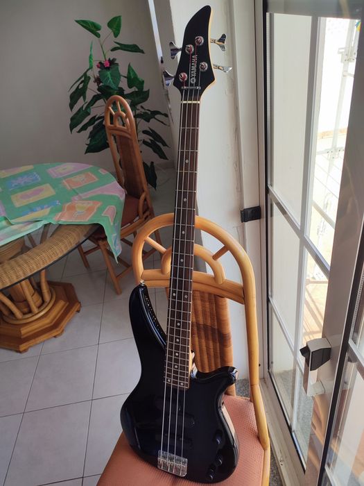 Baixo Yamaha RBX 270 J