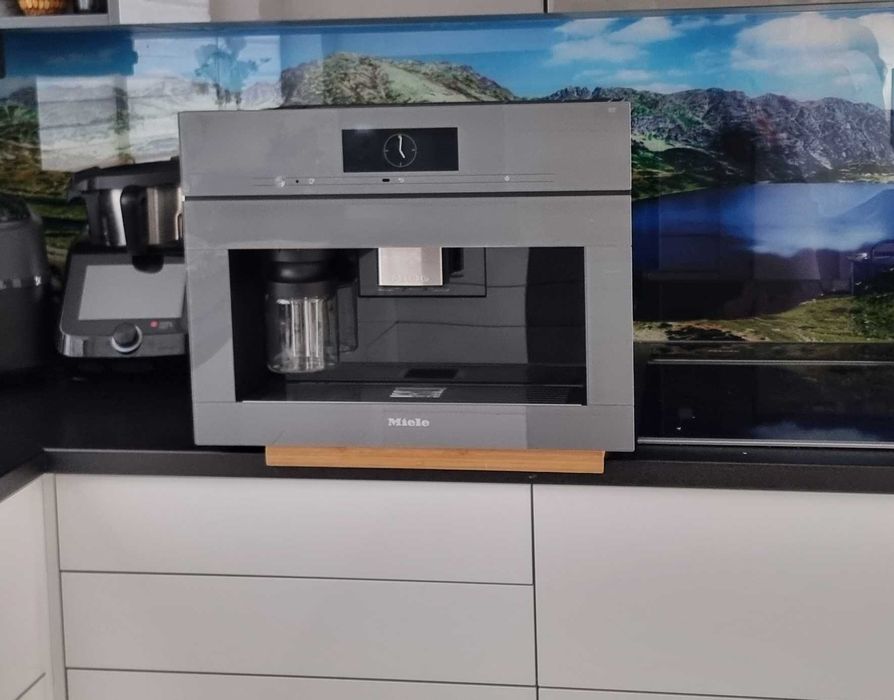 Kawiarka / ekspres do kawy Miele CVA 7845 GraphitGrey, przyłącze wody