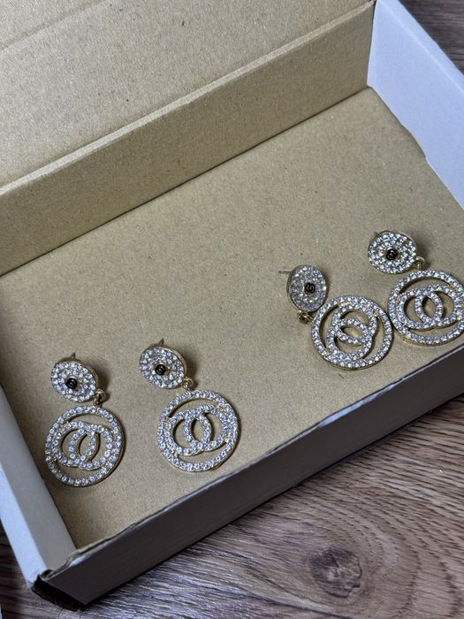 Сережки нові