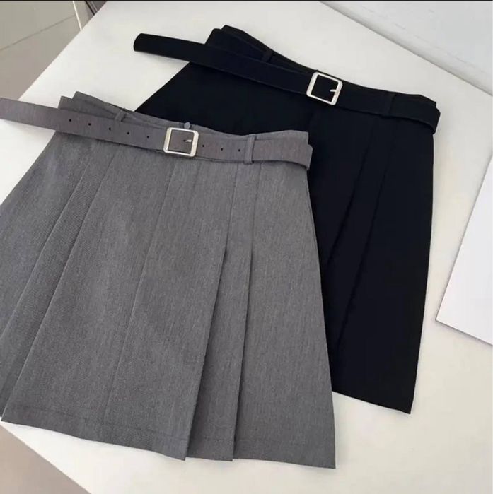 Стильна спідниця в довжині міні