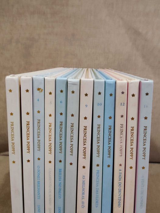 Coleção de 12 livros da Princesa Poppy em perfeito estado