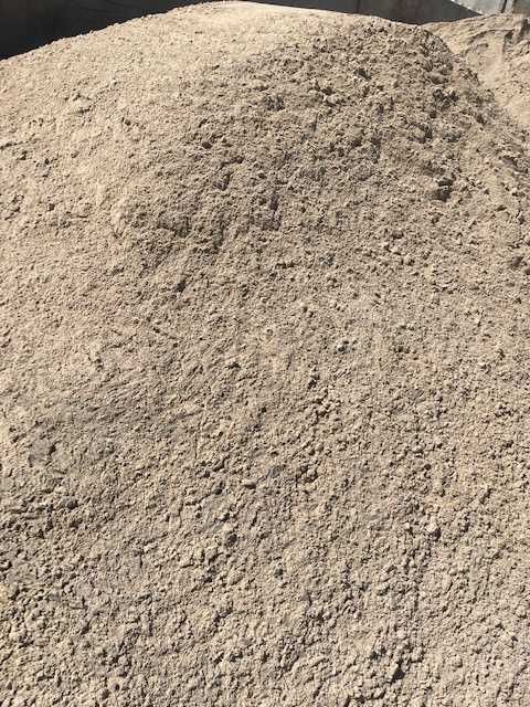 Sprzedaż materiałów sypkich, piach, kamień, beton, dolomit