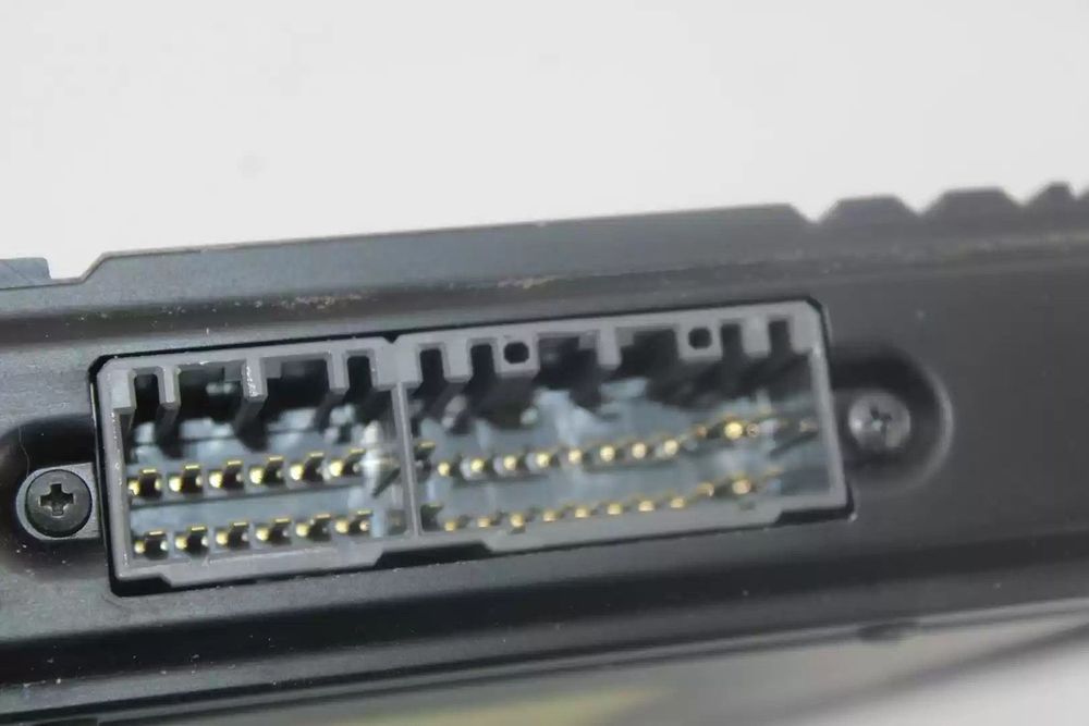 SISTEMA AUDIO / RADIO CD HYUNDAI SANTA FÉ II 2007 -963002B800