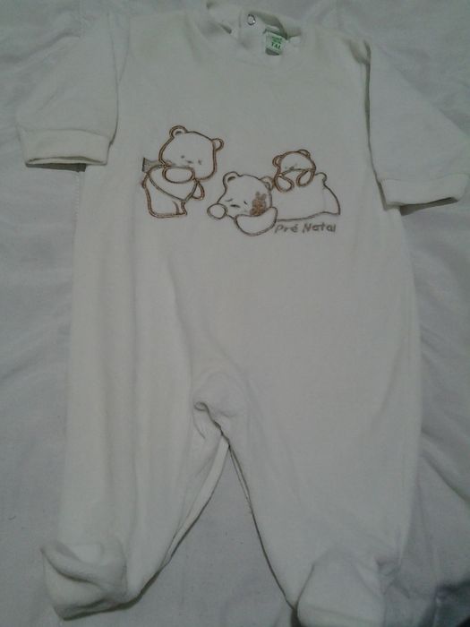 Vendo roupa de bebe 0-3 meses