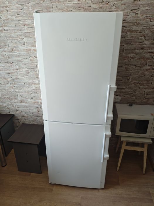 Продам холодильник liebherr